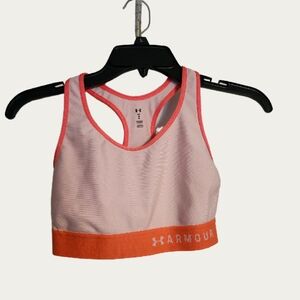 Under Armour Mid Sports Bra With Back Key Hole